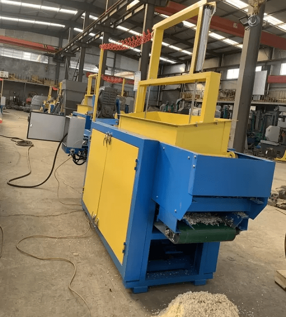 Древесно стружечный станок Cronver ST 1500